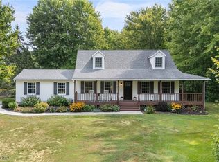 11154 Chamberlain Rd, Aurora, OH 44202