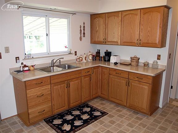 5th image of 5160 Oakview Dr