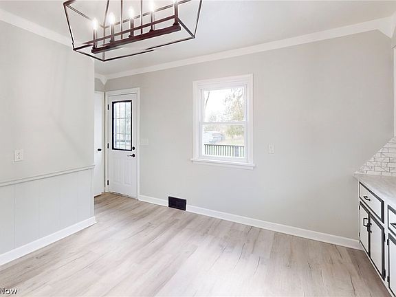 4th image of 231 Olive Dr