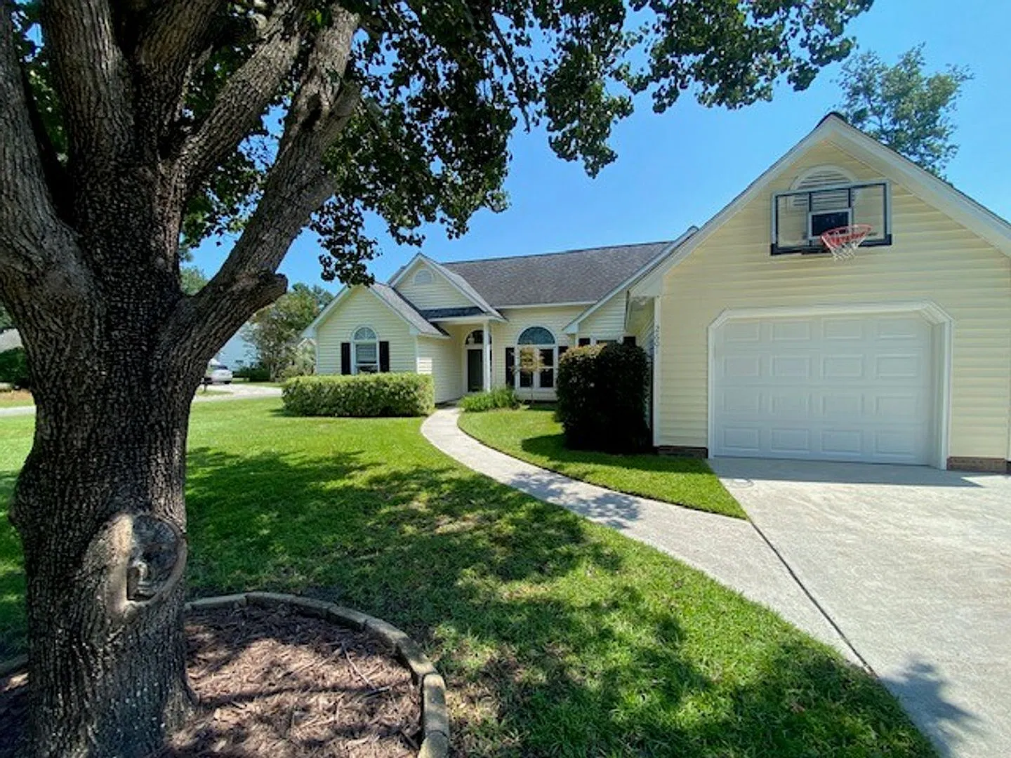 Stunning 3 bedroom 2 bath home in Northchase — Photo 3