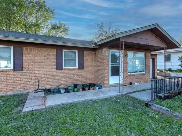 1913 SW 24th St, Lawton, OK 73505