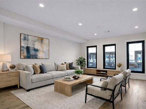 3rd image of 266 10th St #2