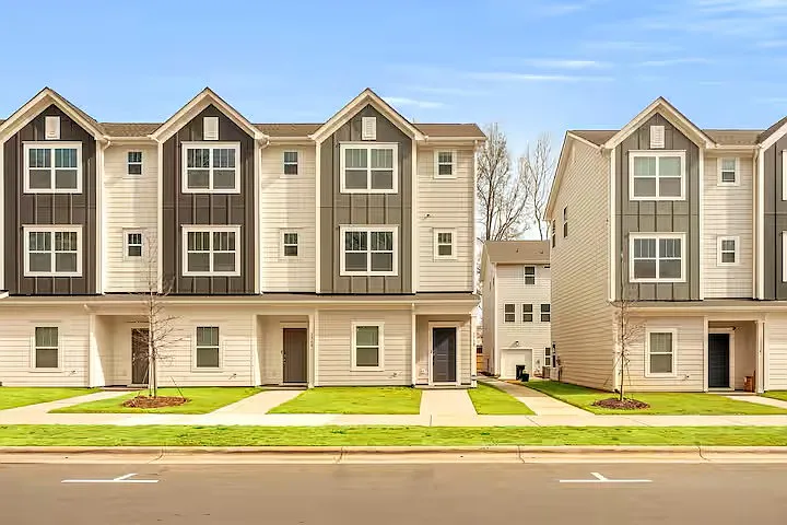 3938 Winterfield Pl — Photo 2