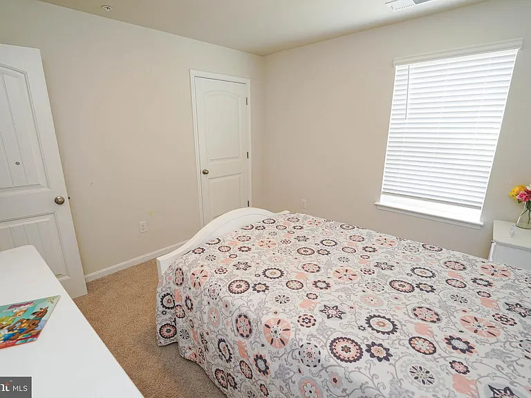 1712 Severn St — Photo 46