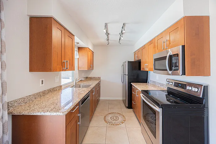 11211 S Bannock St — Photo 10