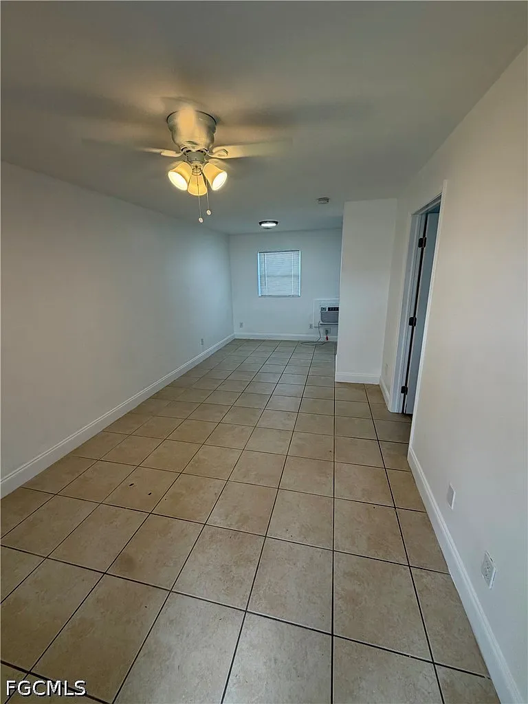 40 Willis Rd — Photo 3