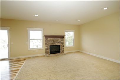 3rd image of 4029 Dragonfly Ct