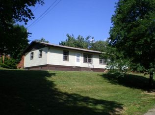 39 Leslie Dr, Clyde, NC 28721