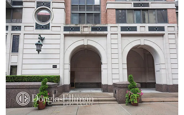 Rented by Douglas Elliman | media 37