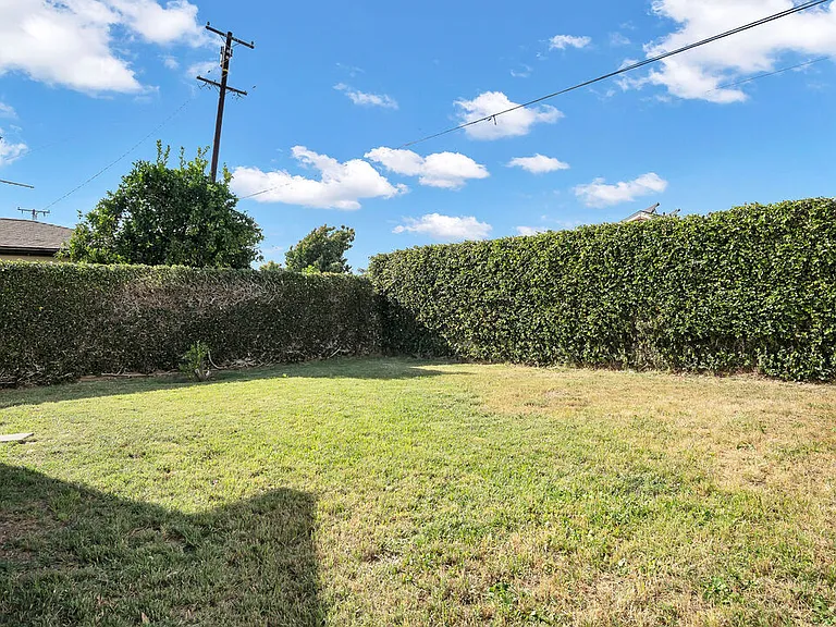 15559 Three Palms St — Photo 19