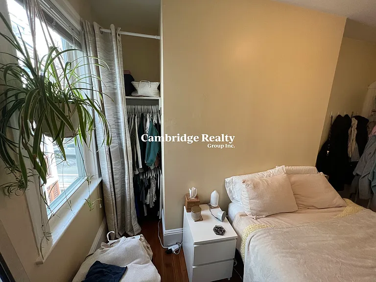 48-50 Lowell St #2T — Photo 13