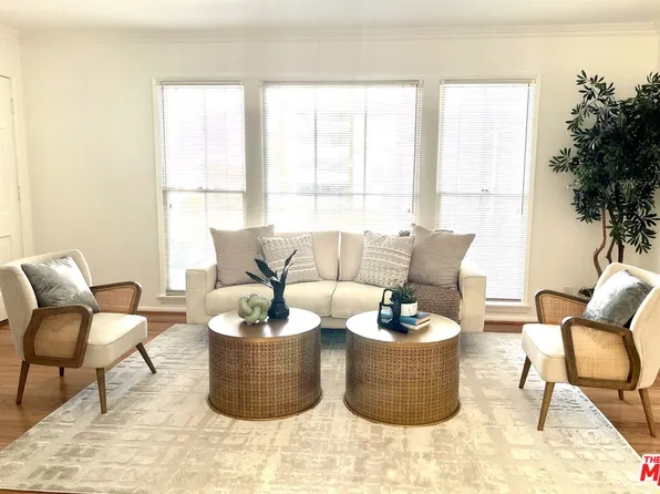 15218 Dickens St #7, Sherman Oaks, CA 91403