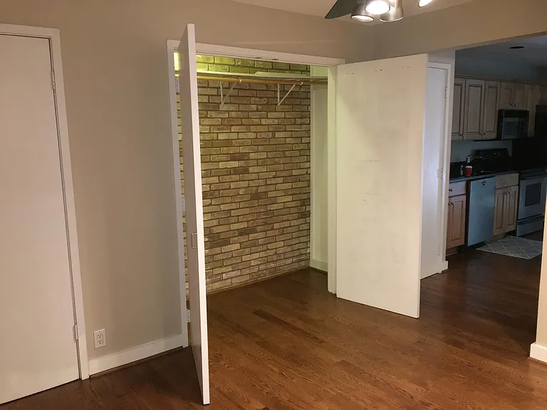 4241 Buena Vista St #15 — Photo 14