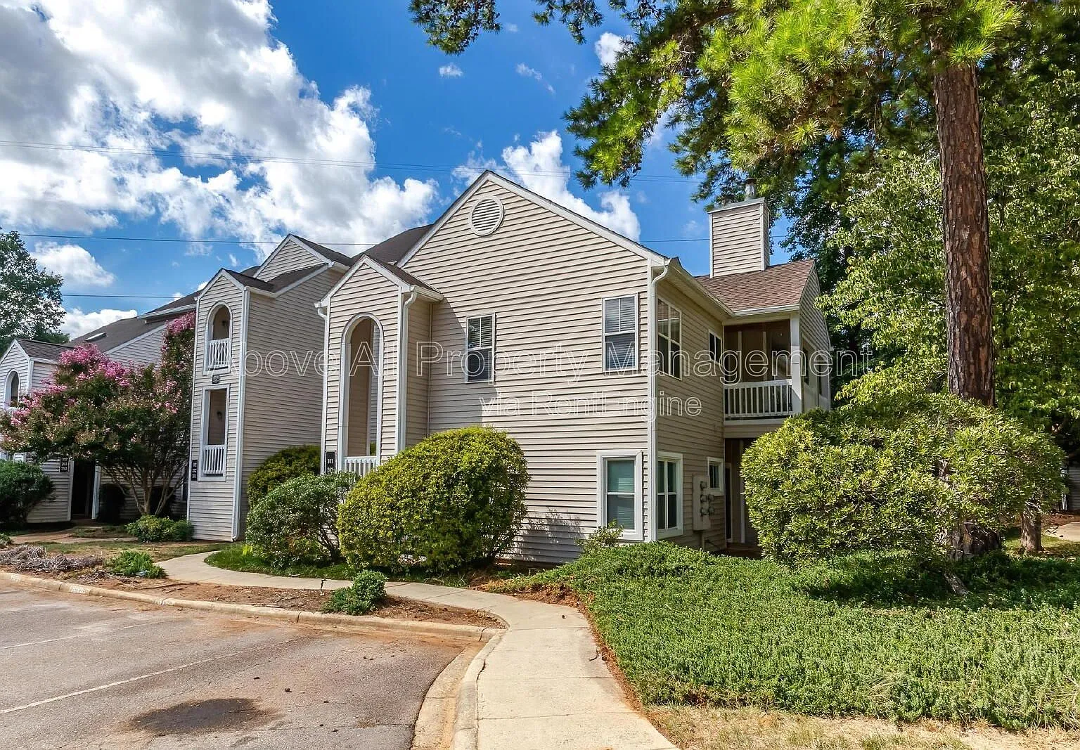 3 bed, 2.0 bath, 1358 sqft, $1,650 — Photo 1