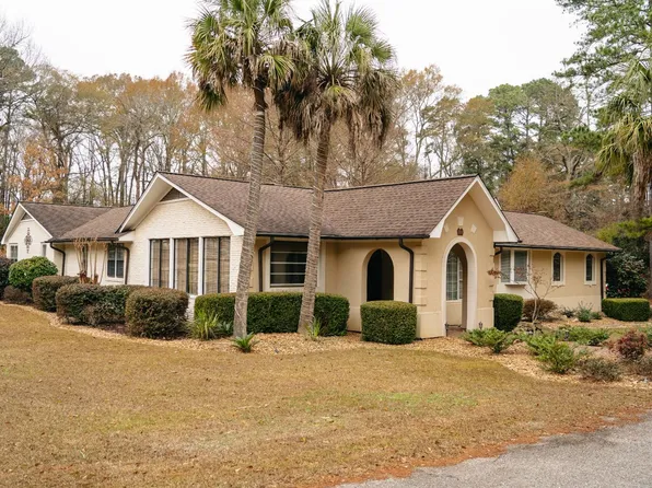 738 Forest Park Cir, Philadelphia, MS 39350