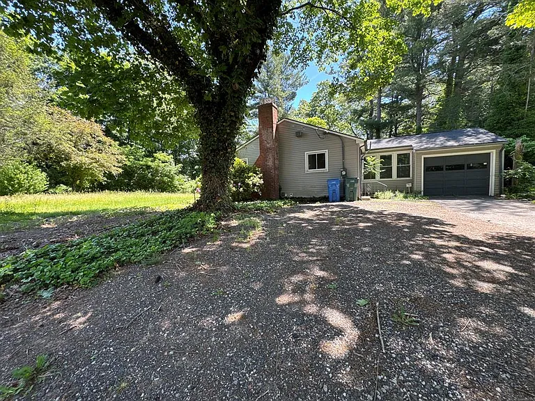 95 Riverside Dr #95 — Photo 18