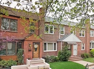 6509 78th St, Middle Village, NY 11379