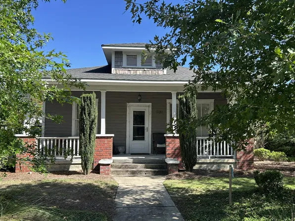 320 Greenville Ave, Wilmington, NC 28403