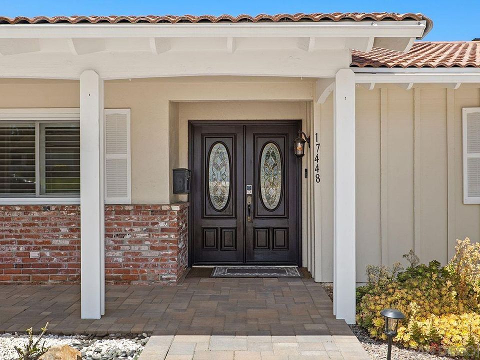 1st image of 17448 Bernardo Oaks Dr