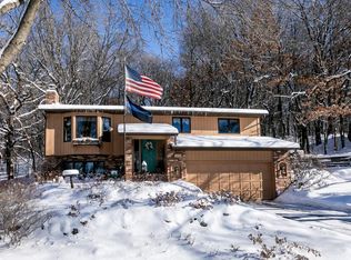 1476 Thomas Ln, Eagan, MN 55122