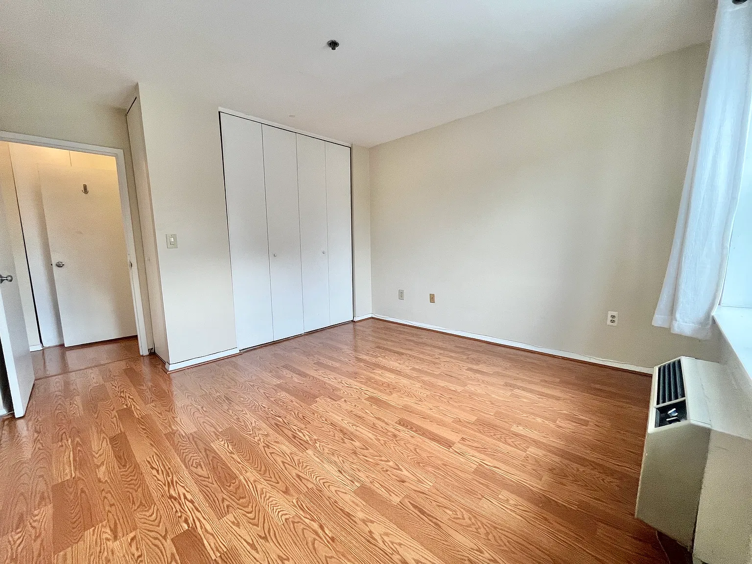 1 bed, $2,395 — Photo 4
