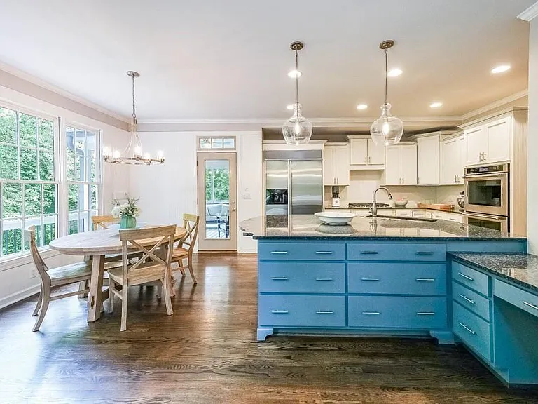 120 Heritage Ct — Photo 3