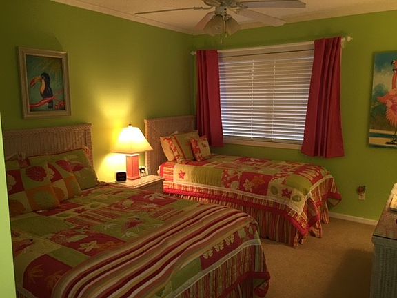 4th image of 305 Hillside Dr N #202