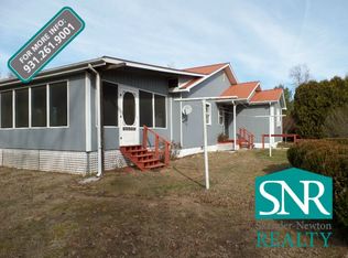 518 Ridge Ln, Monterey, TN 38574