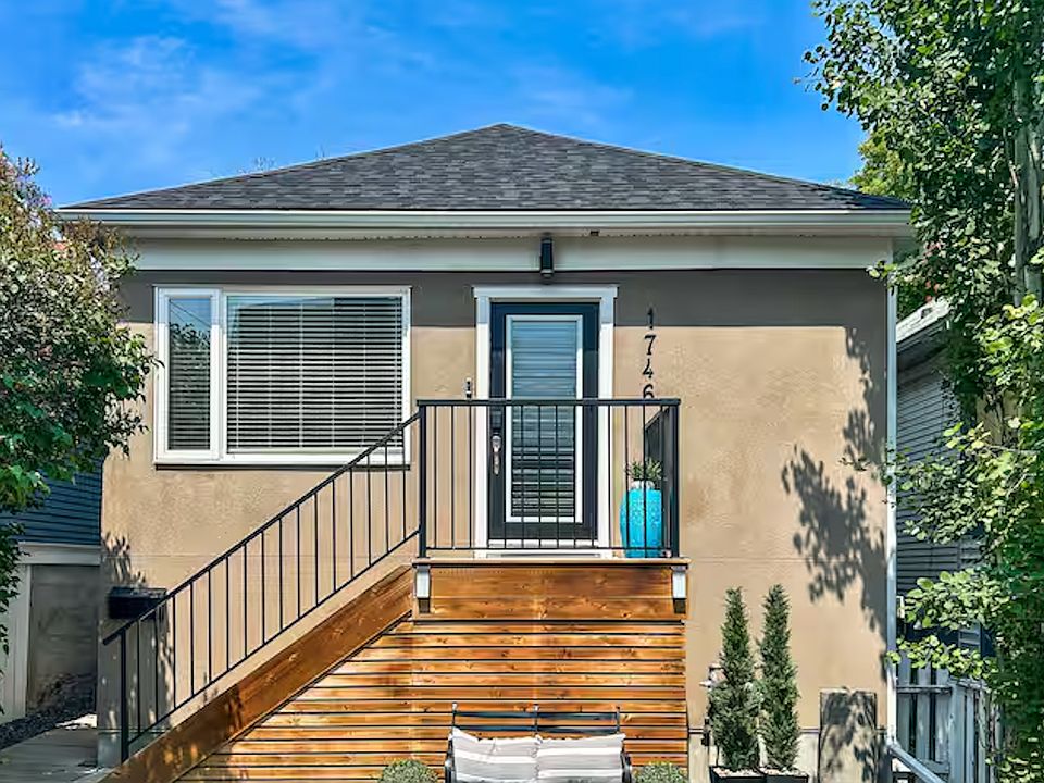 1st image of 1746 35th Ave SW