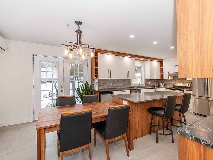2nd image of 2420 McCullough Ave #14C