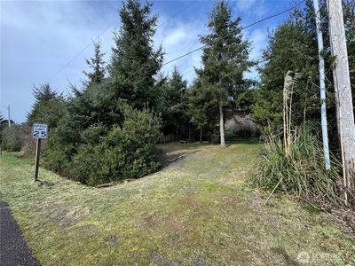 880 Wawona Avenue SW, Ocean Shores, WA, 98569
