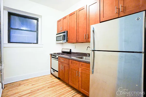 Rented by City Connections Realty | media 36