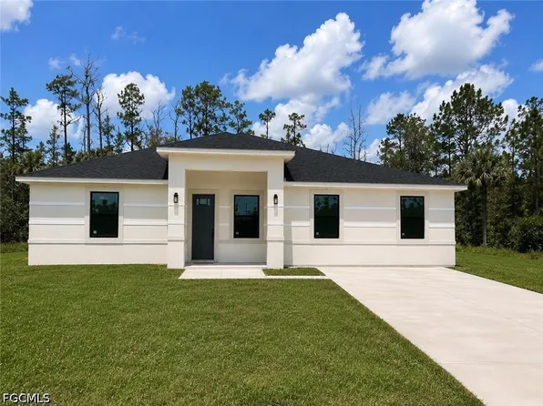 666 Topeka Ct, Lehigh Acres, FL 33972