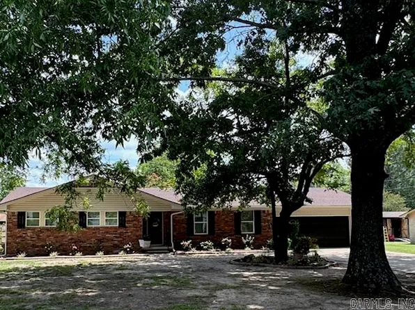105 Azalea Dr, Lonoke, AR 72086