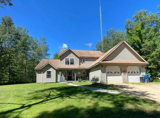 884 S Hawkins Rd, Gladwin, MI 48624
