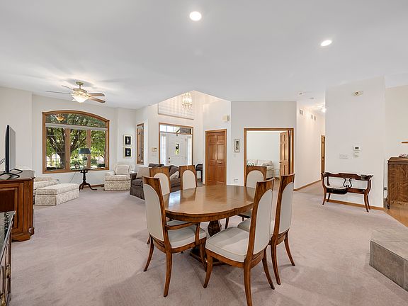 3rd image of 5313 Commonwealth Ave #5313