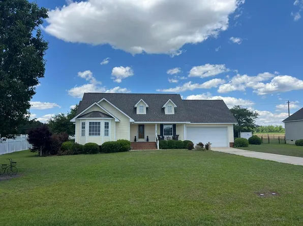 182 Cambridge Ct, Tifton, GA 31793