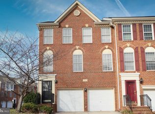 4023 Royal Lytham Dr, Fairfax, VA 22033