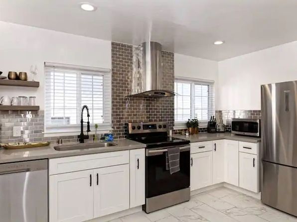 2125 Santa Clara Ave #C