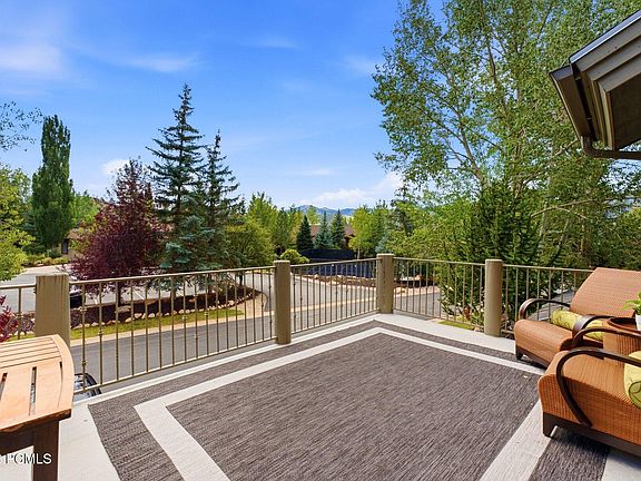 3rd image of 2768 Gallivan Loop