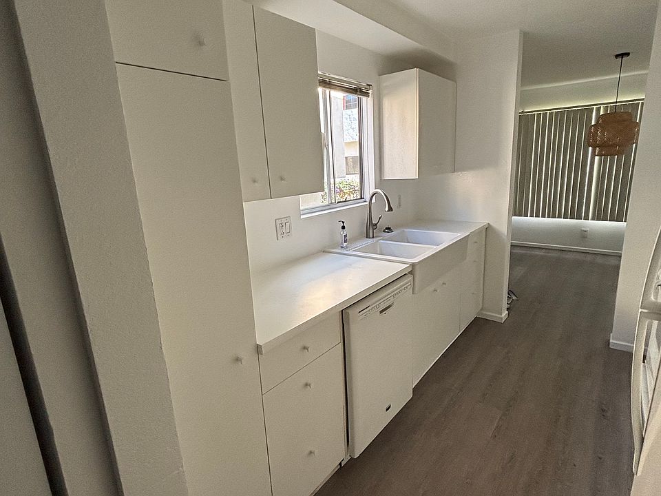 Kitchen view as you enter the apartment