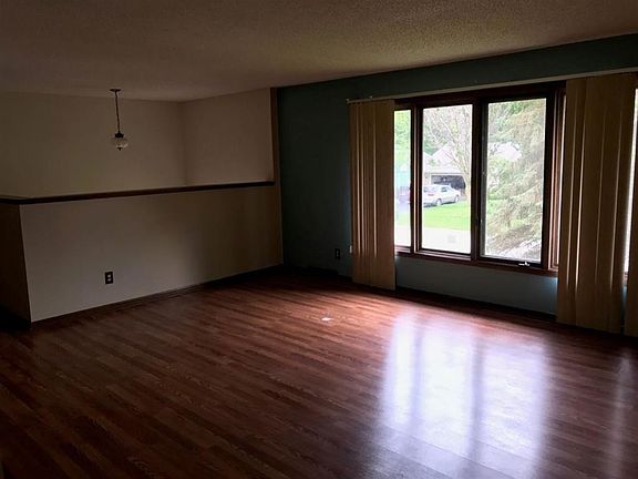 2nd image of 5768 Pepper Dr
