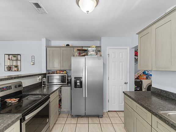 4th image of 1063 Rowe Pond Rd.