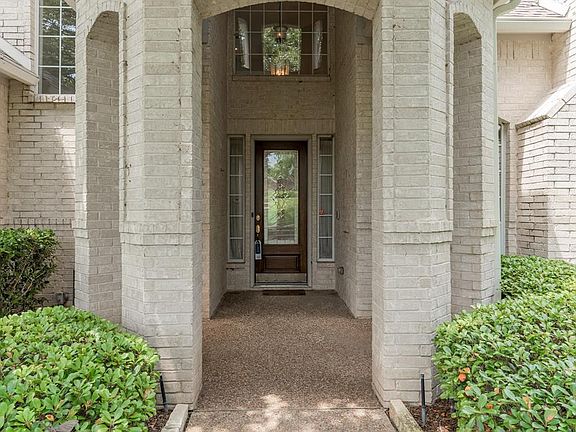 5th image of 3045 Lakeside Dr