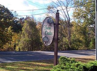11 Twin Oaks, New Milford, CT 06776