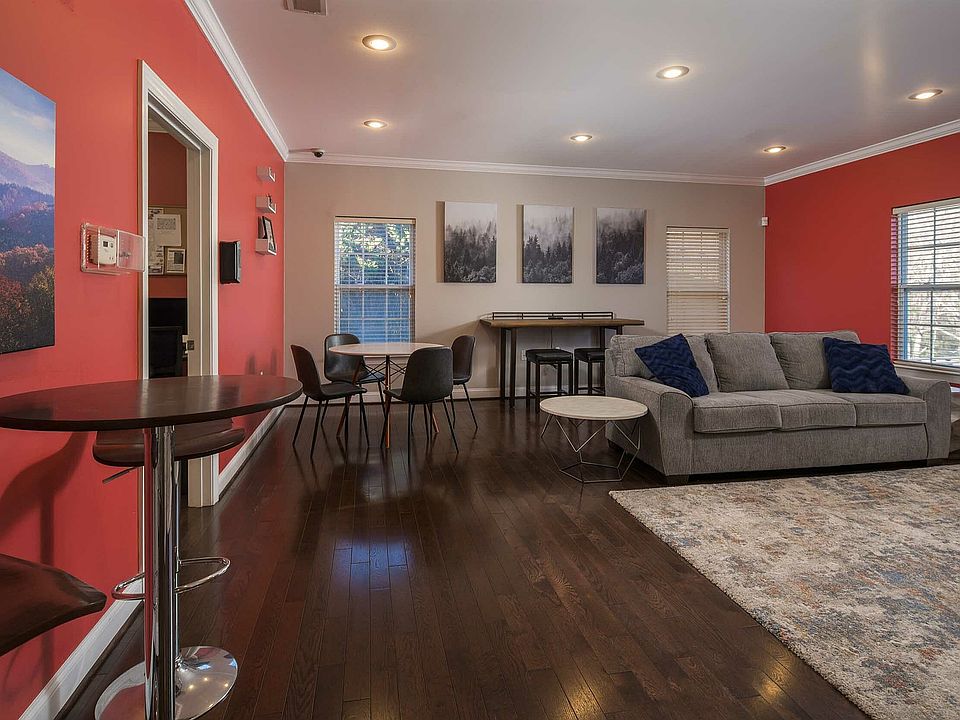 Mountaineer Village - 03