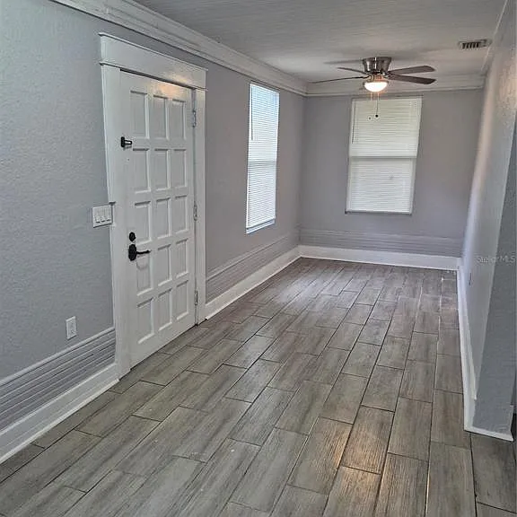 127 W Sligh Ave — Photo 10