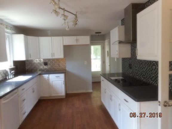 5th image of 7099 Petri Dr