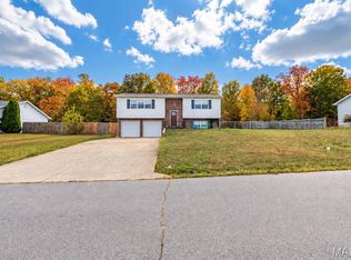 19766 Stirrup Ln, Waynesville, MO 65583