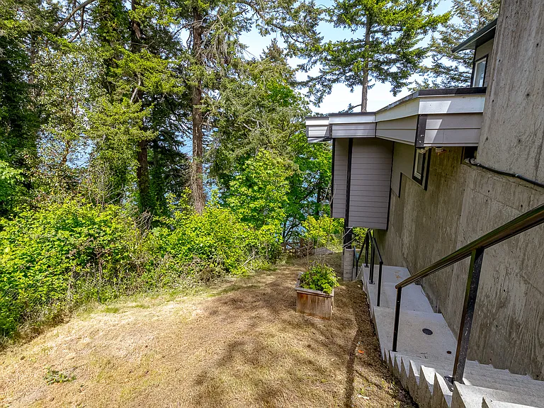 Cordova Bay Rd — Photo 56